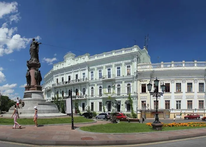 Center Of Odessa. Comfortable 2 *