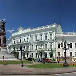 Center Of Odessa. Comfortable 2 *