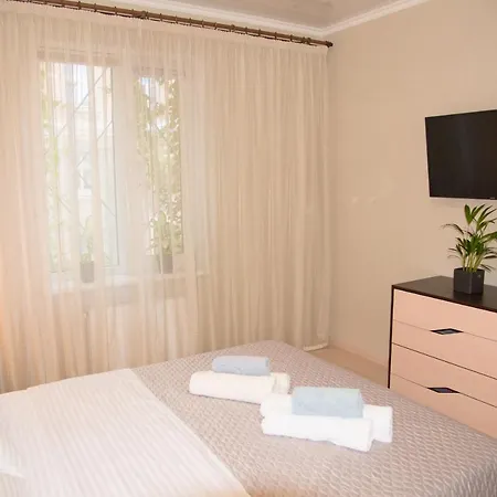 Center Of Odessa. Comfortable 2 *