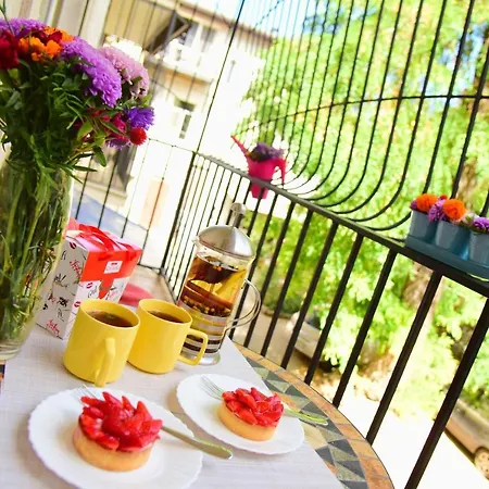 아파트 Center Of Odessa. Comfortable 2 *