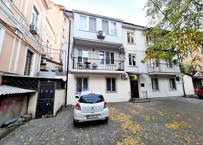 Center Of Odessa. Comfortable 2 Apartment